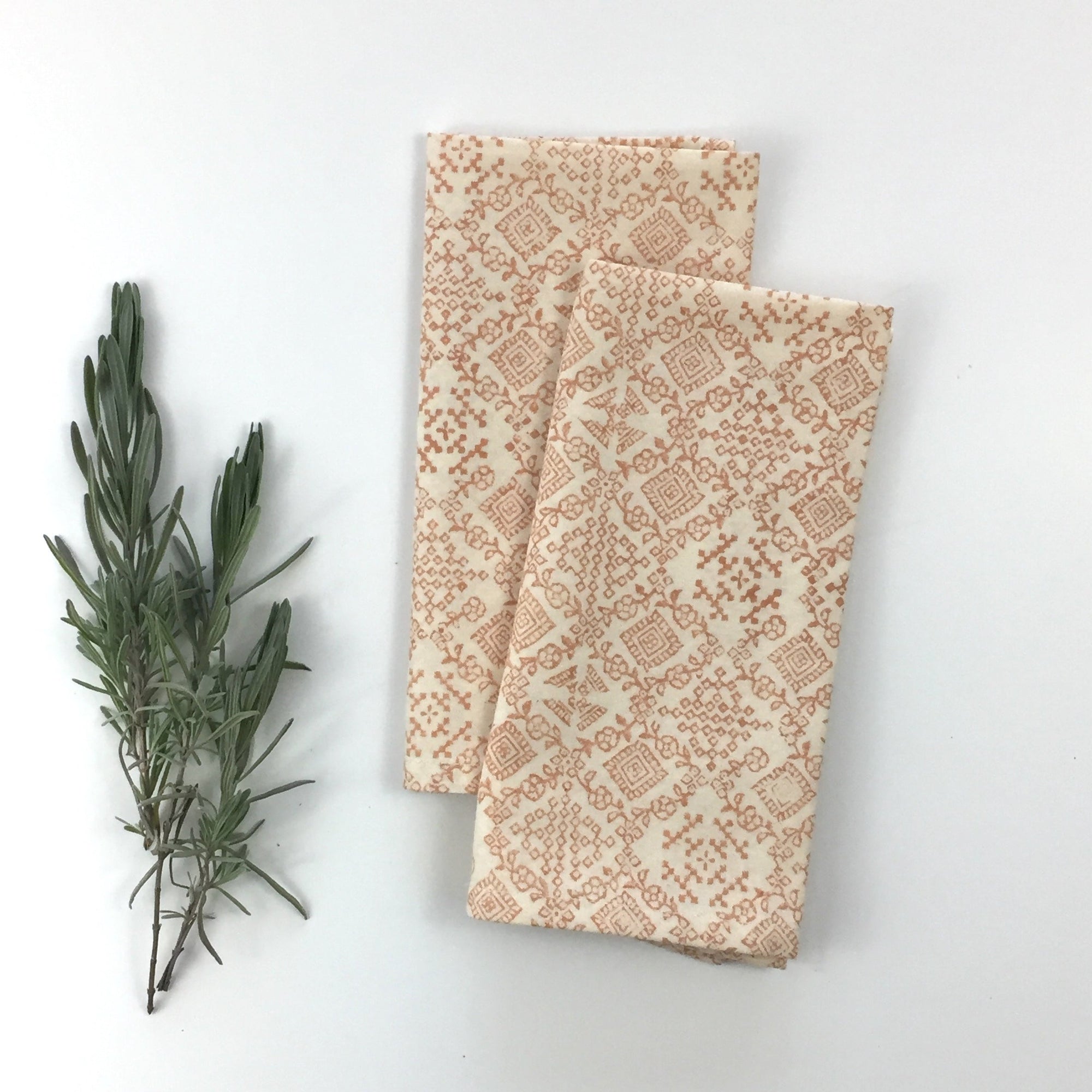 Napkin Set in Block Printed Moroccan Amber Vine Print