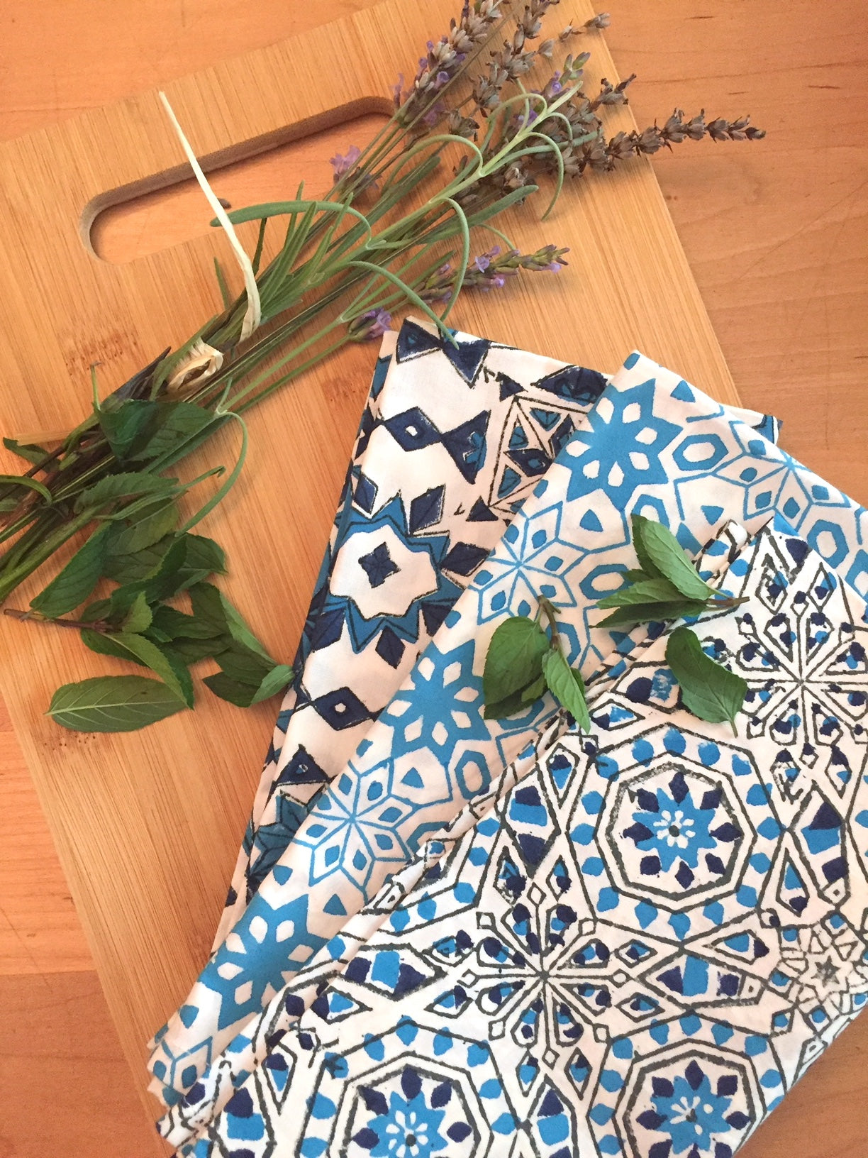 Napkin Set in Hand Block Mosaic Turquoise Print