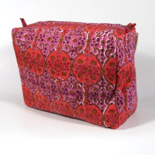 Travel Bag in Arabesque Hand Block Print
