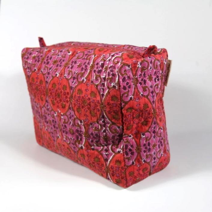 Travel Bag in Arabesque Hand Block Print